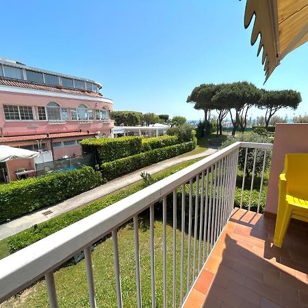 Appartement Seaside Terrace & Pool Getaway à Cavallino-Treporti Extérieur photo
