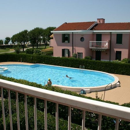 Appartement Seaside Terrace & Pool Getaway à Cavallino-Treporti Extérieur photo