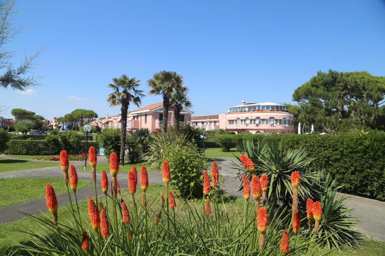 Appartement Seaside Terrace & Pool Getaway à Cavallino-Treporti Extérieur photo