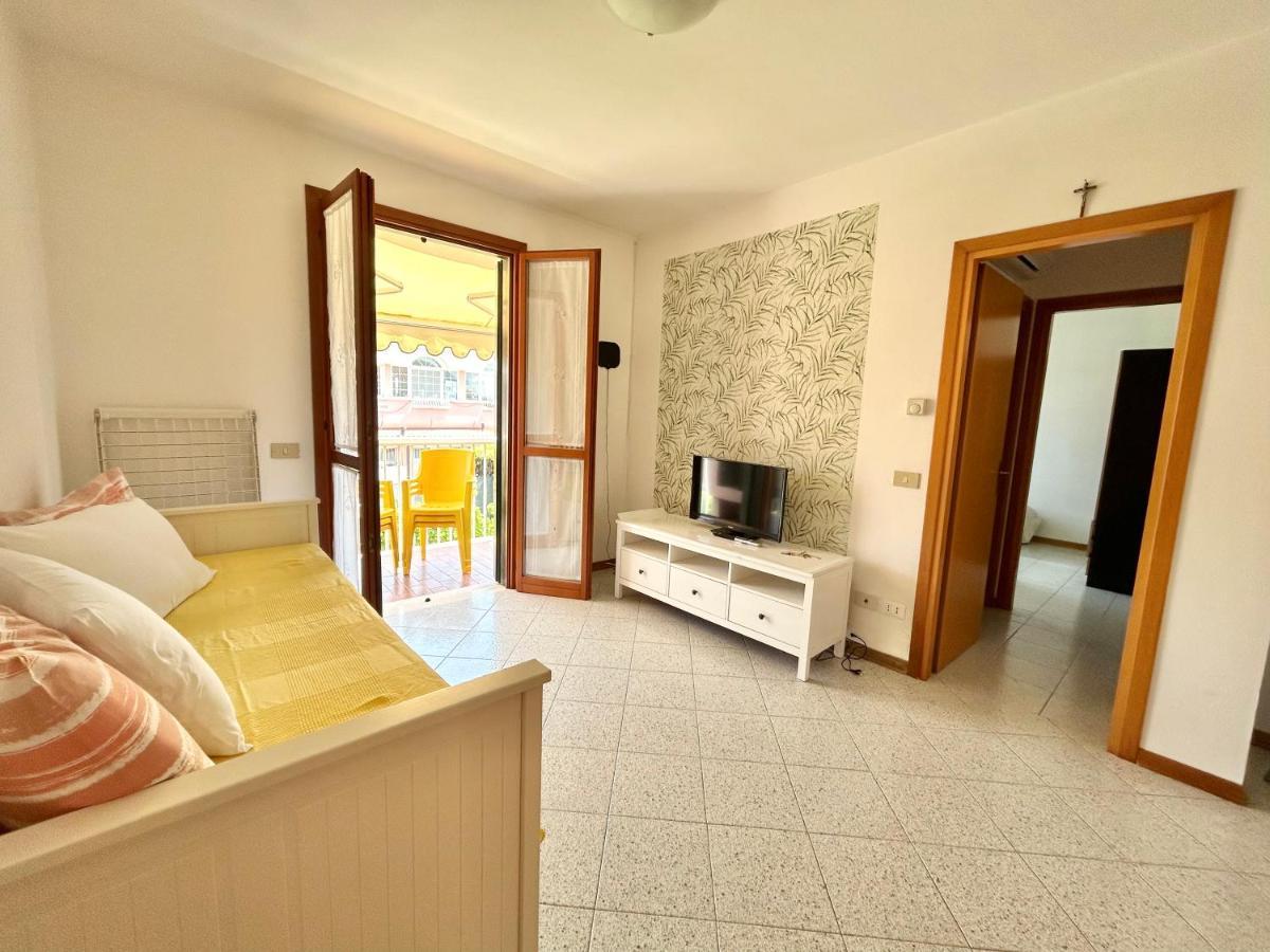 Appartement Seaside Terrace & Pool Getaway à Cavallino-Treporti Extérieur photo